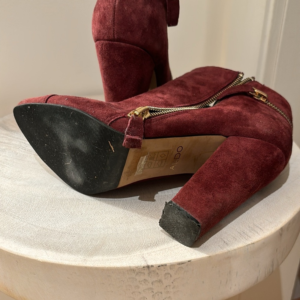 Size 6 Aldo booties - Picture 5 of 6